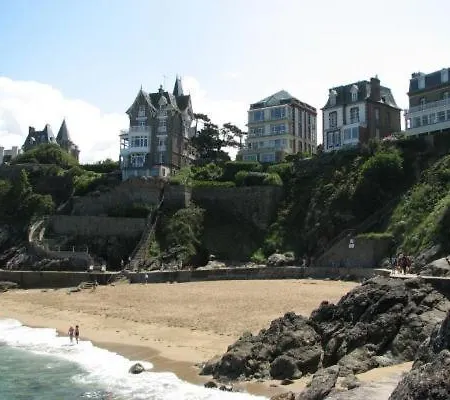 Les Renardieres En Bretagne Romantique Proche بيت للعطل